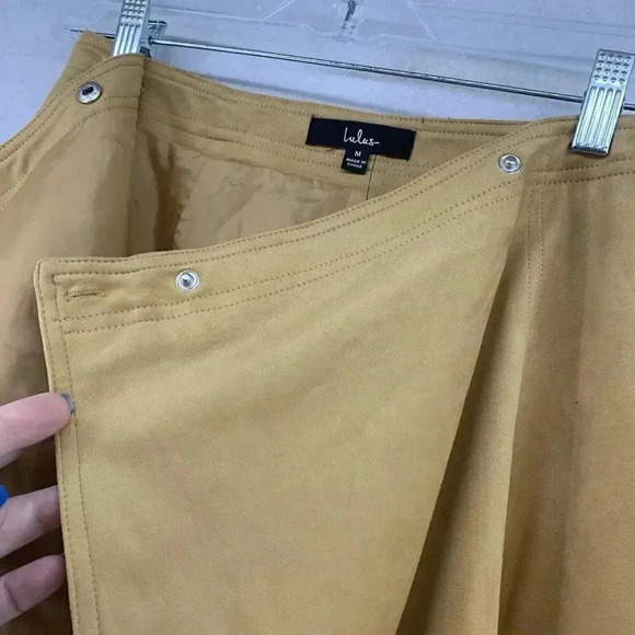 Lulu’s Women’s Tan Snap Wrap Pencil Mini Skirt Size Medium NWT‎ - Picture 5 of 8